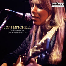 Load image into Gallery viewer, JONI MITCHELL / SOLO CONCERT AT THE TROUBADOUR 1972 (1CDR)

